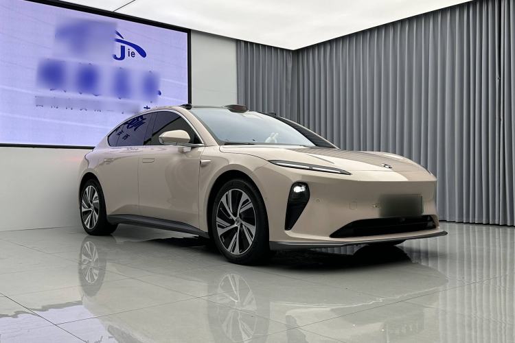 Used Nio ET5 2022 75 kWh Exterior 1