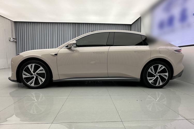 Used Nio ET5 2022 75 kWh Exterior 2