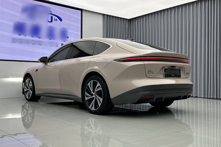 Used Nio ET5 2022 75 kWh Exterior 4