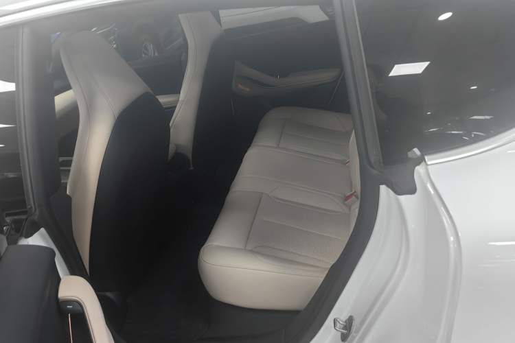 Used Nio ET5 2024 100 kWh Interior 4