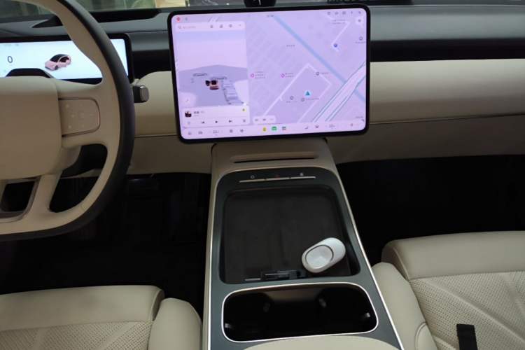 Used Nio ET5 2022 75 kWh Audio And AC Panel