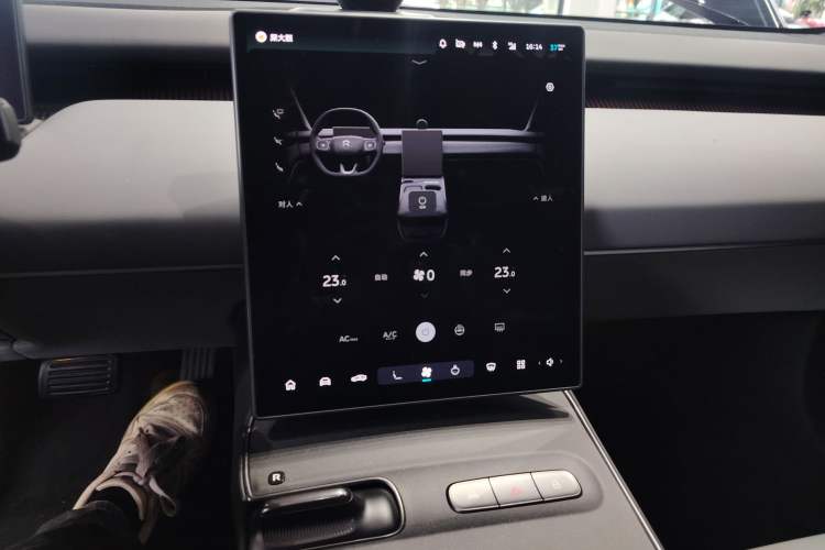 Used Nio ET5 2022 75 kWh Audio And AC Panel
