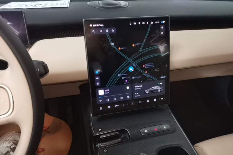 Used Nio ET5 2022 75 kWh Audio And AC Panel