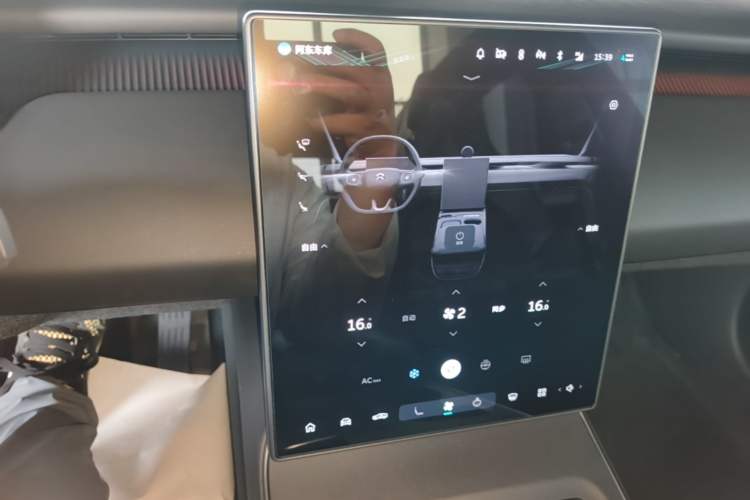 Used Nio ET5 2022 75 kWh Audio And AC Panel