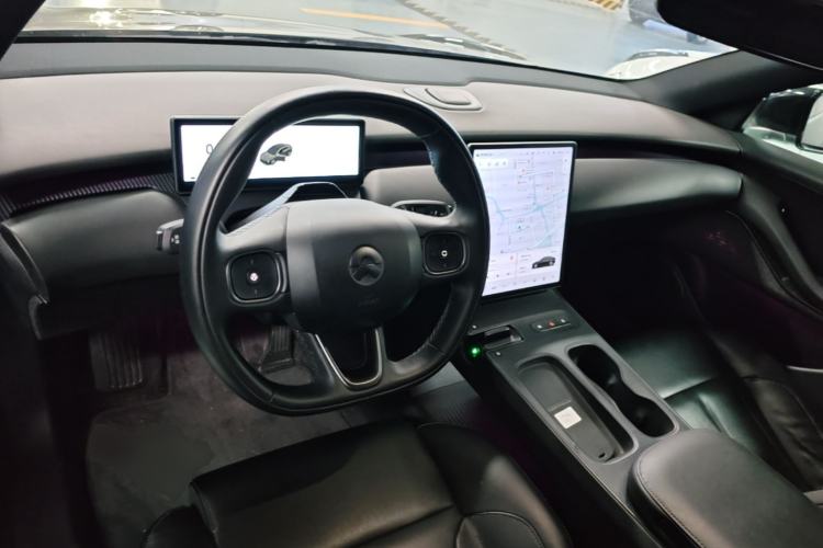 Used Nio ET5 2022 75 kWh Center Console