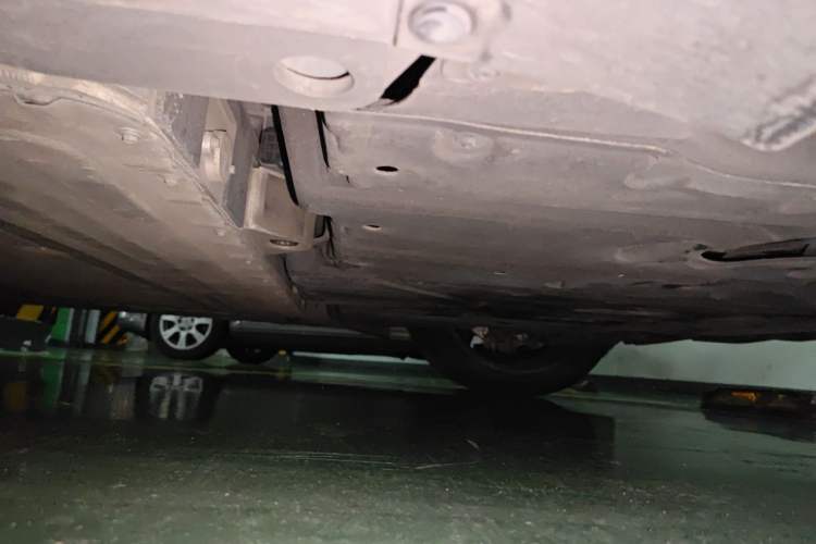 Used Nio ET5 2022 75 kWh Chassis Rear Left