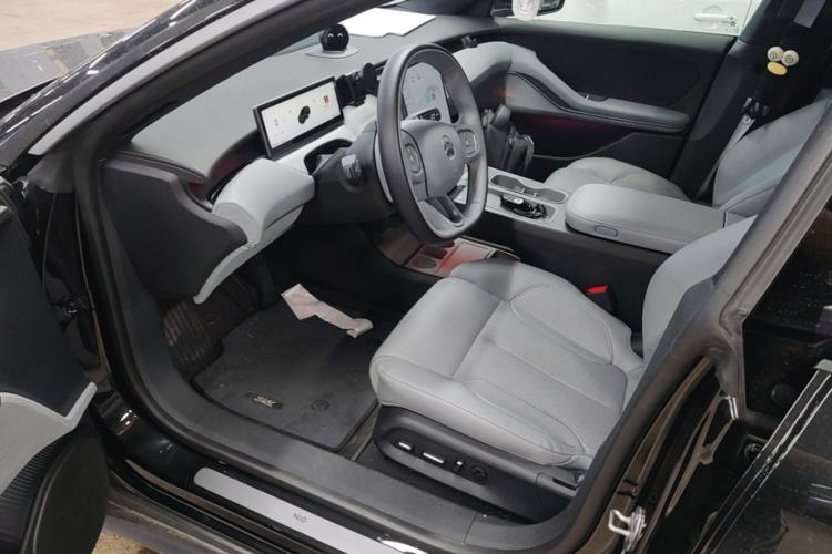 Used Nio ET5 2022 75 kWh Driver Seat