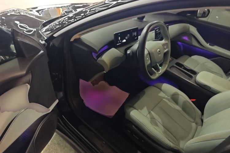 Used Nio ET5 2022 75 kWh Driver Seat