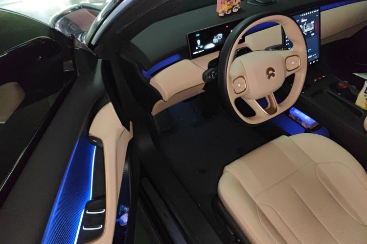 Used Nio ET5 2022 75 kWh Driver Seat