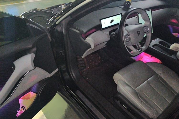 Used Nio ET5 2022 75 kWh Driver Seat