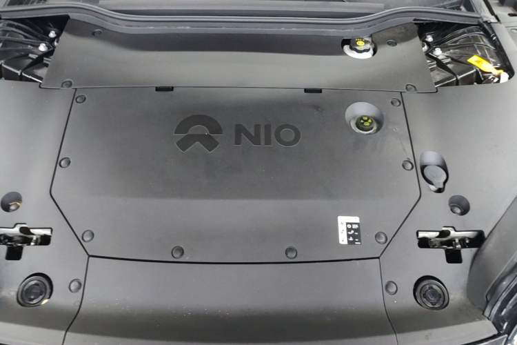 Used Nio ET5 2022 75 kWh Engine Bay