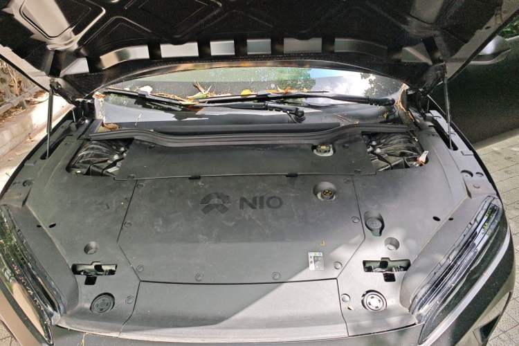 Used Nio ET5 2022 75 kWh Engine Bay