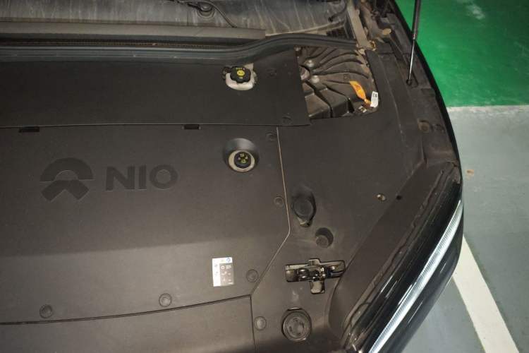 Used Nio ET5 2022 75 kWh Engine Bay Left