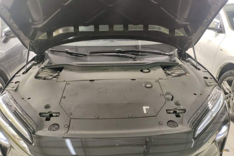 Used Nio ET5 2022 75 kWh Engine Bay