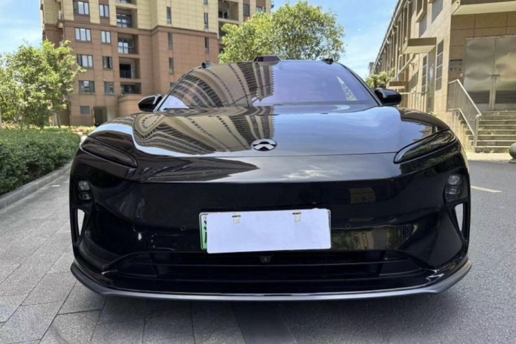 Used Nio ET5 2022 75 kWh Exterior 1