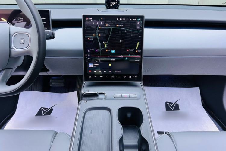 Used Nio ET5 2022 75 kWh Exterior 10