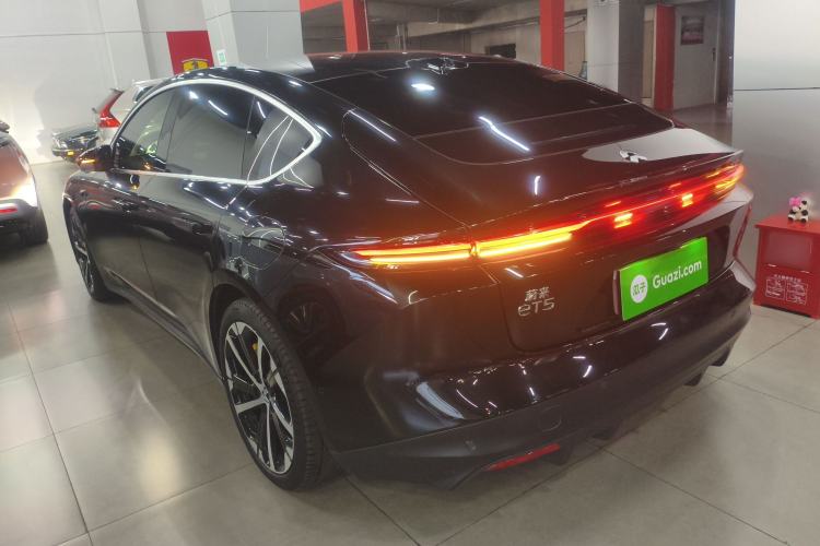 Used Nio ET5 2022 75 kWh Exterior 2