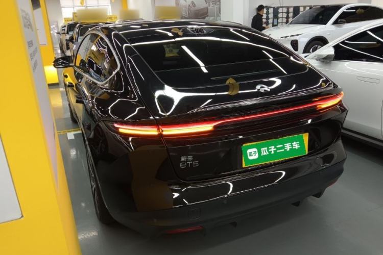 Used Nio ET5 2022 75 kWh Exterior 2