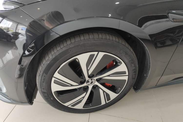 Used Nio ET5 2022 100 kWh Exterior 2