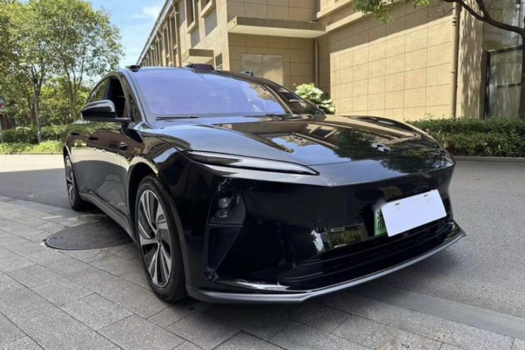 Used Nio ET5 2022 75 kWh Exterior 2