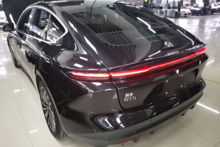 Used Nio ET5 2022 75 kWh Exterior 2