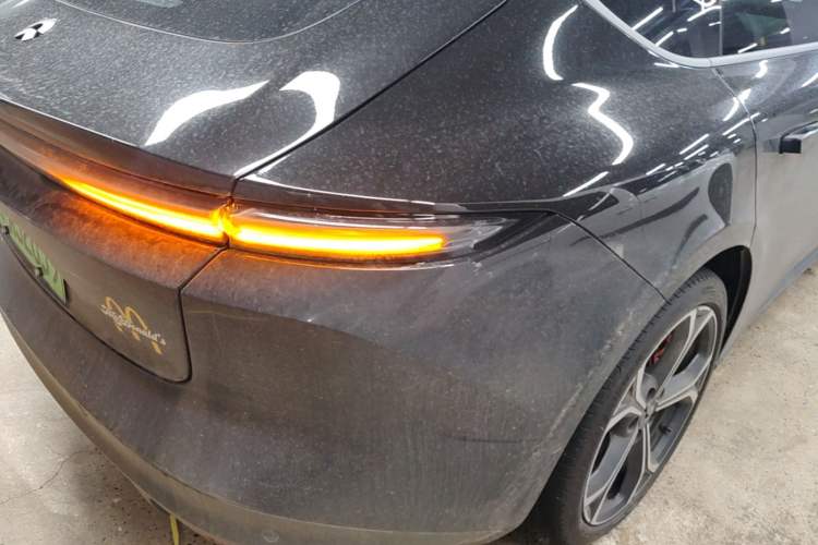 Used Nio ET5 2022 75 kWh Exterior 3