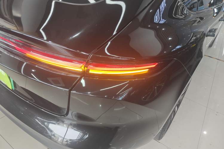 Used Nio ET5 2022 75 kWh Exterior 3