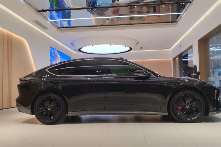 Used Nio ET5 2022 75 kWh Exterior 3