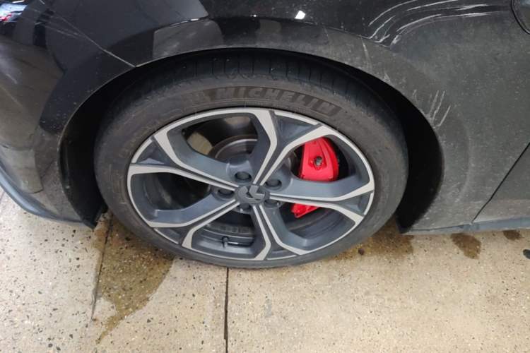 Used Nio ET5 2022 75 kWh Exterior 4