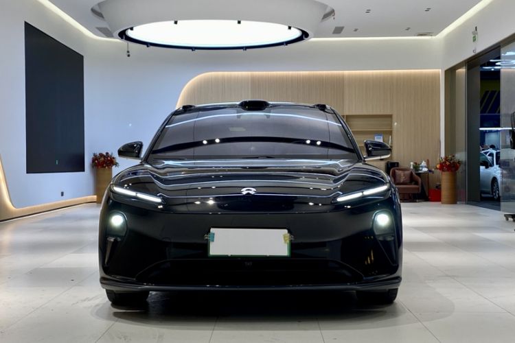 Used Nio ET5 2022 75 kWh Exterior 4