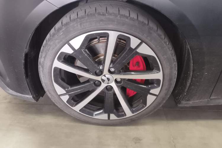 Used Nio ET5 2022 75 kWh Exterior 4