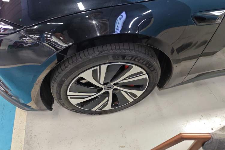 Used Nio ET5 2022 75 kWh Exterior 4