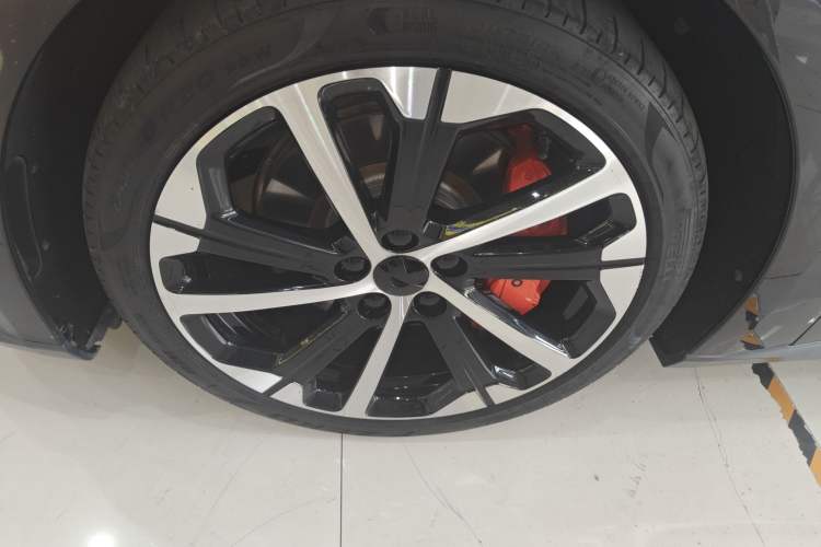 Used Nio ET5 2022 75 kWh Exterior 4