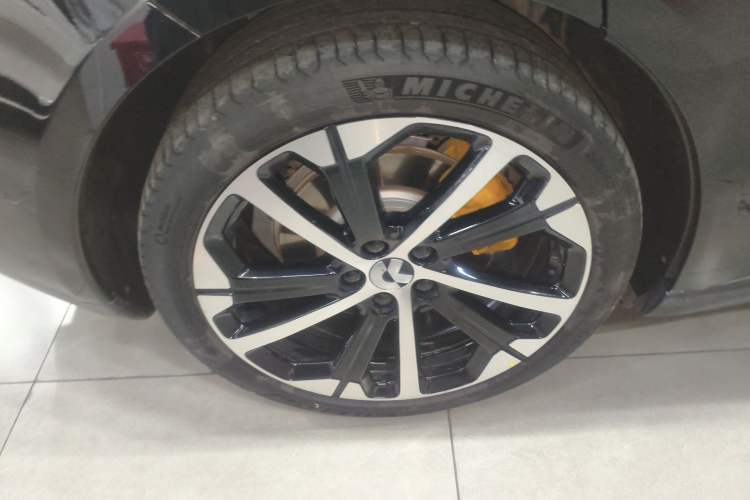 Used Nio ET5 2022 75 kWh Exterior 5