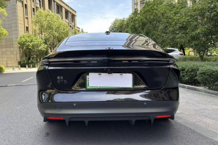 Used Nio ET5 2022 75 kWh Exterior 5