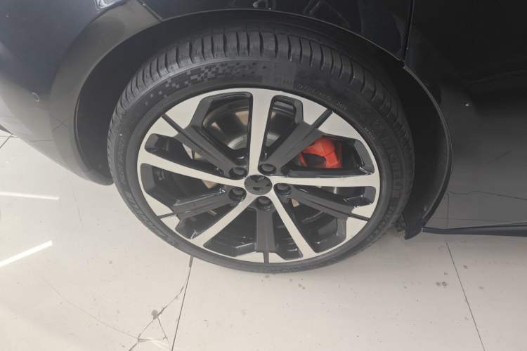 Used Nio ET5 2022 75 kWh Exterior 5