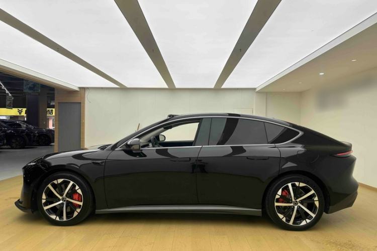 Used Nio ET5 2022 75 kWh Exterior 6