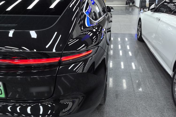 Used Nio ET5 2022 75 kWh Exterior 6