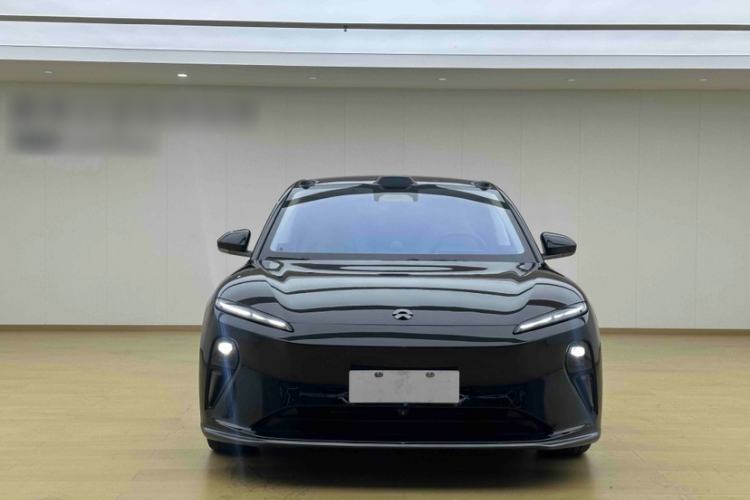Used Nio ET5 2022 75 kWh Exterior 8