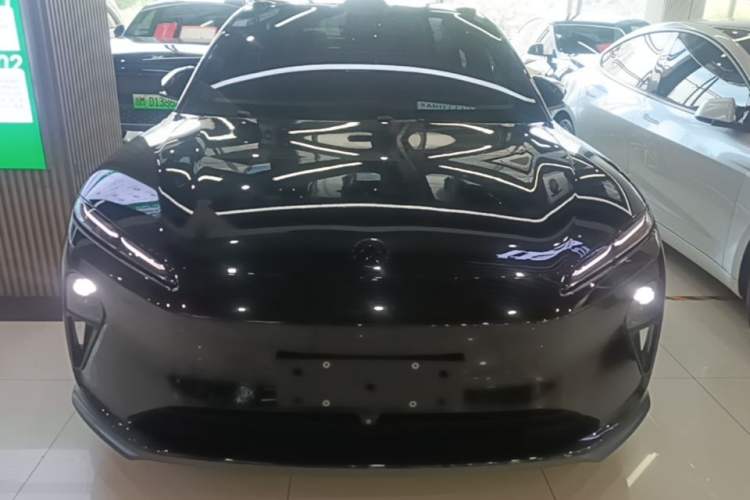 Used Nio ET5 2022 75 kWh Front