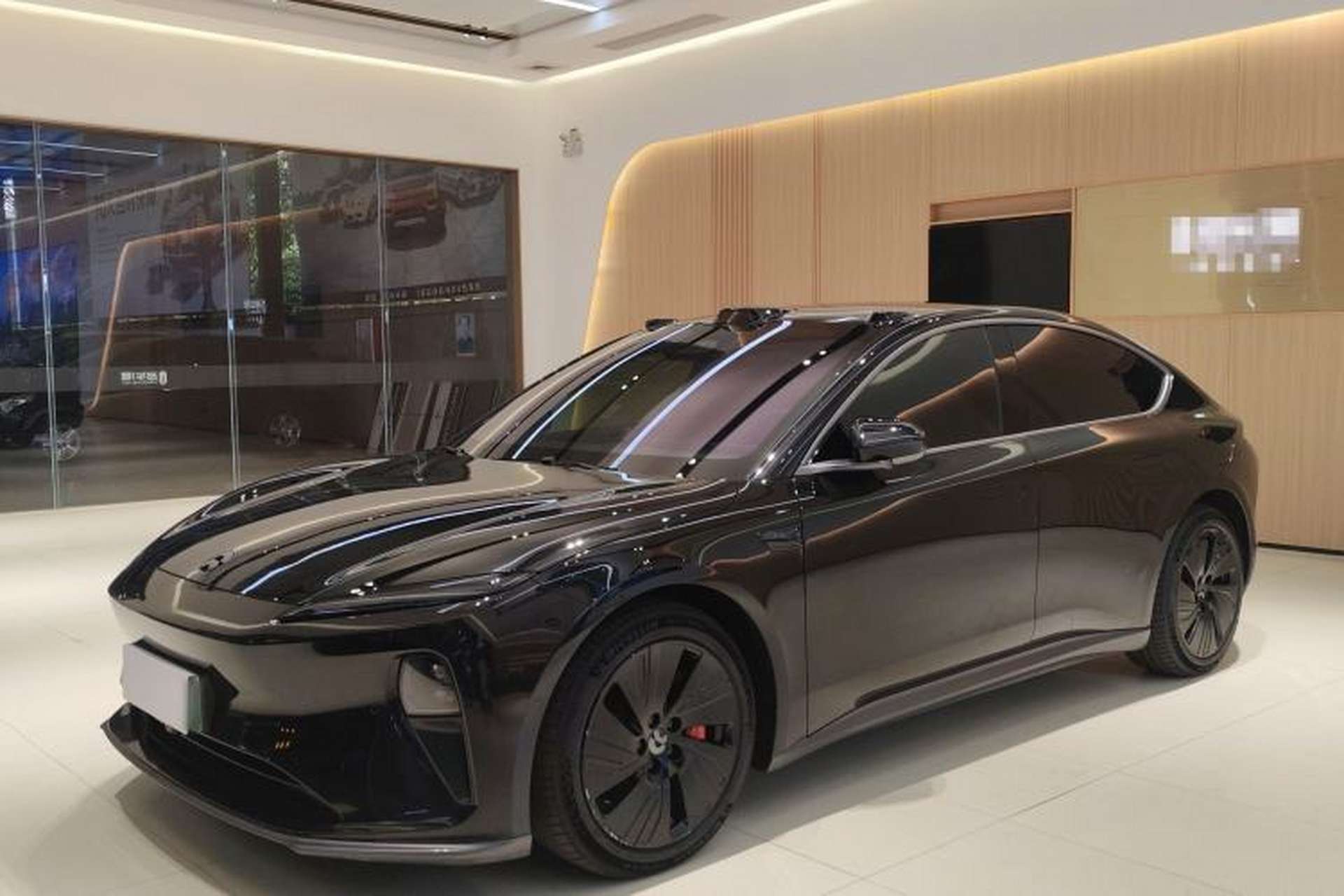 Used Nio ET5 2022 75 kWh Front Left 45 Deg