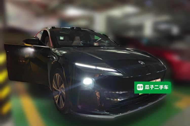 Used Nio ET5 2022 75 kWh Front Right 45 Deg
