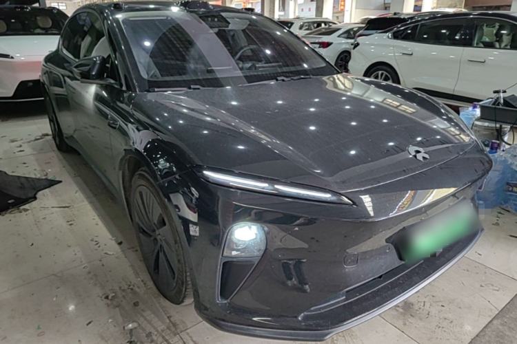 Used Nio ET5 2022 75 kWh Front Right 45 Deg