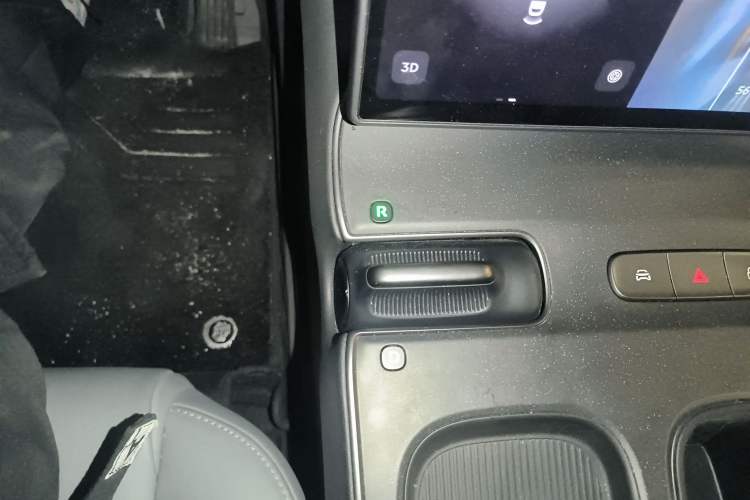 Used Nio ET5 2022 75 kWh Gear Lever