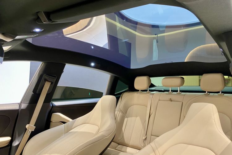 Used Nio ET5 2022 75 kWh Headliner