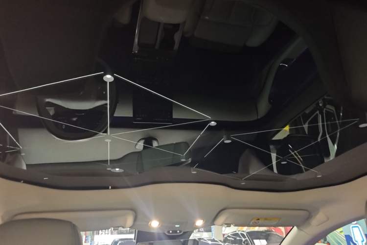 Used Nio ET5 2022 75 kWh Headliner