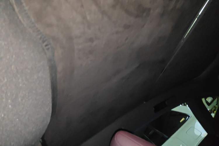 Used Nio ET5 2022 75 kWh Headliner