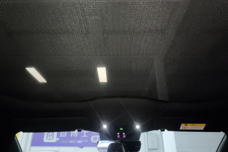 Used Nio ET5 2022 75 kWh Headliner