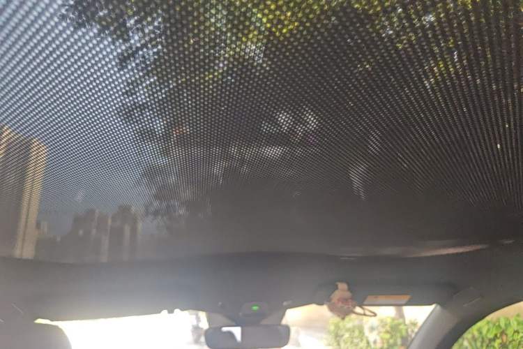 Used Nio ET5 2022 75 kWh Headliner