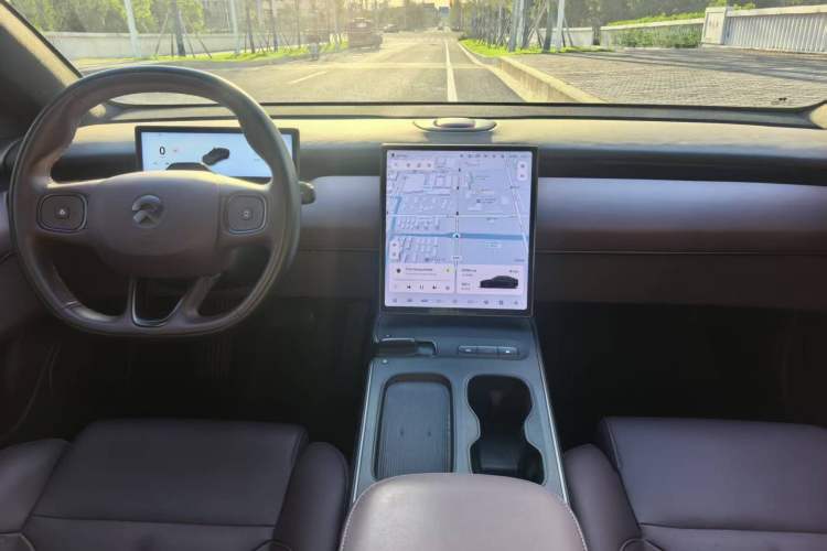 Used Nio ET5 2022 75 kWh Instrument Cluster